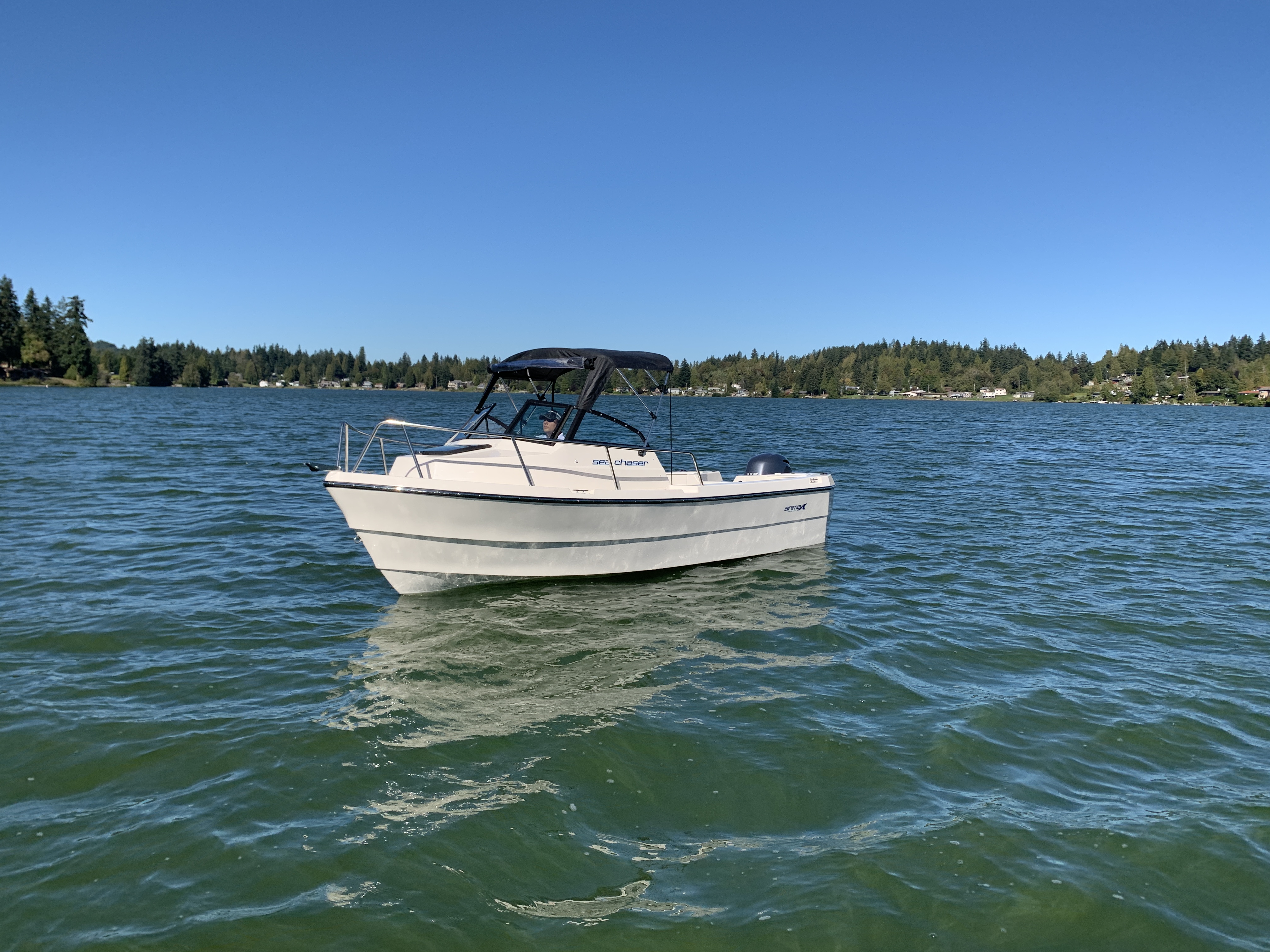 Sea Chaser 19 exterior