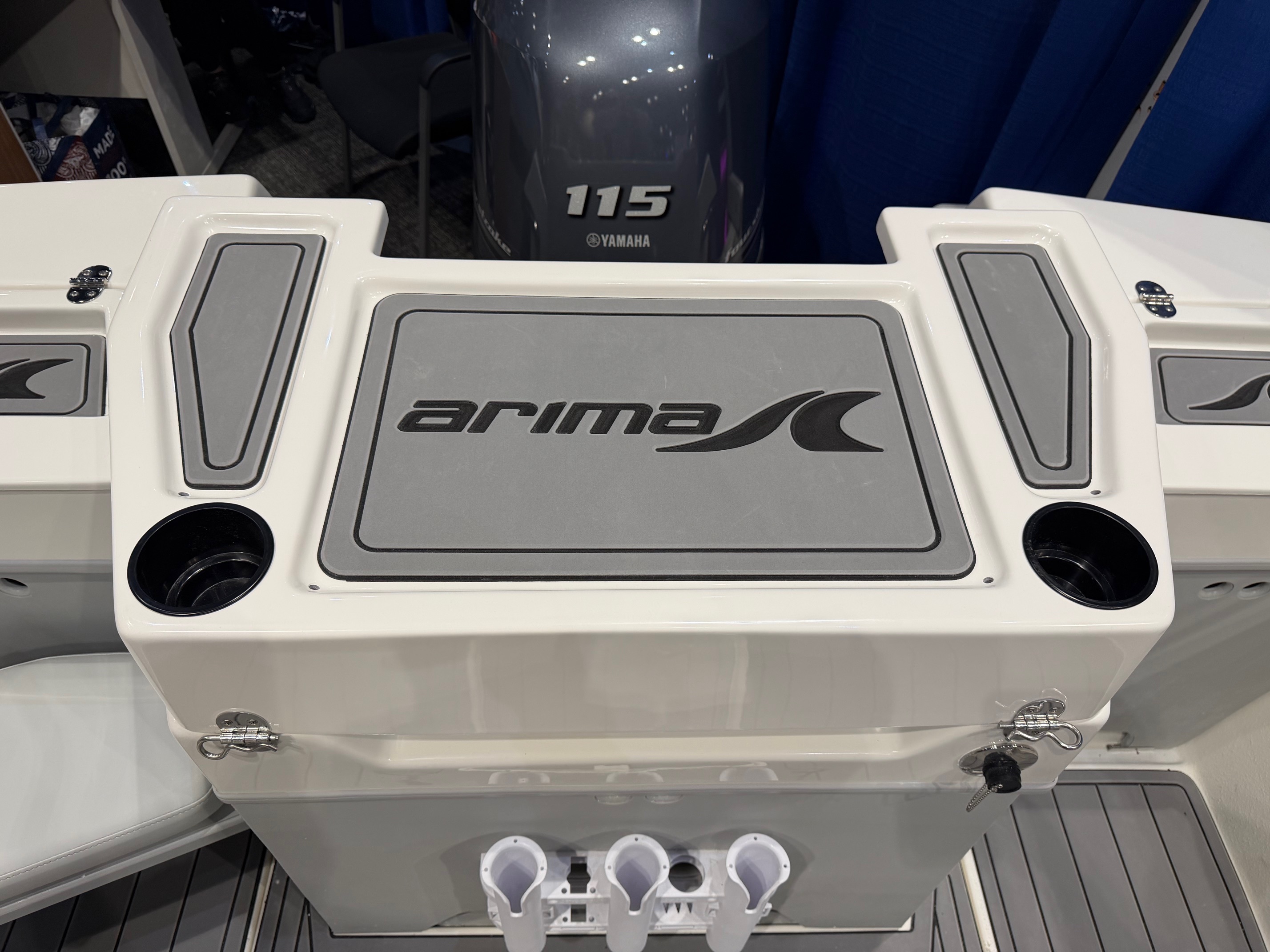 Sea Ranger 19 interior