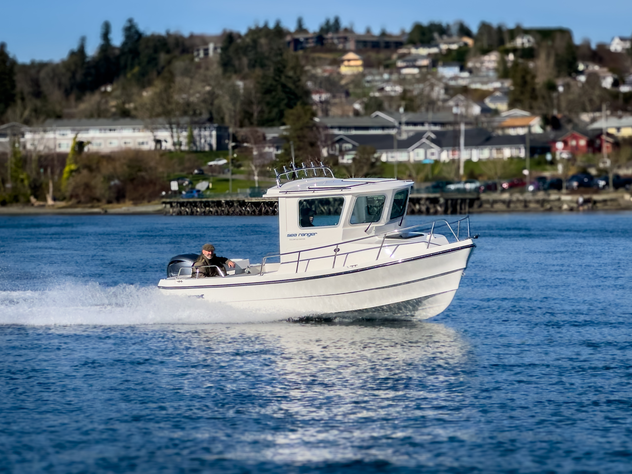 21 Sea Ranger Yellowtail Edition exterior