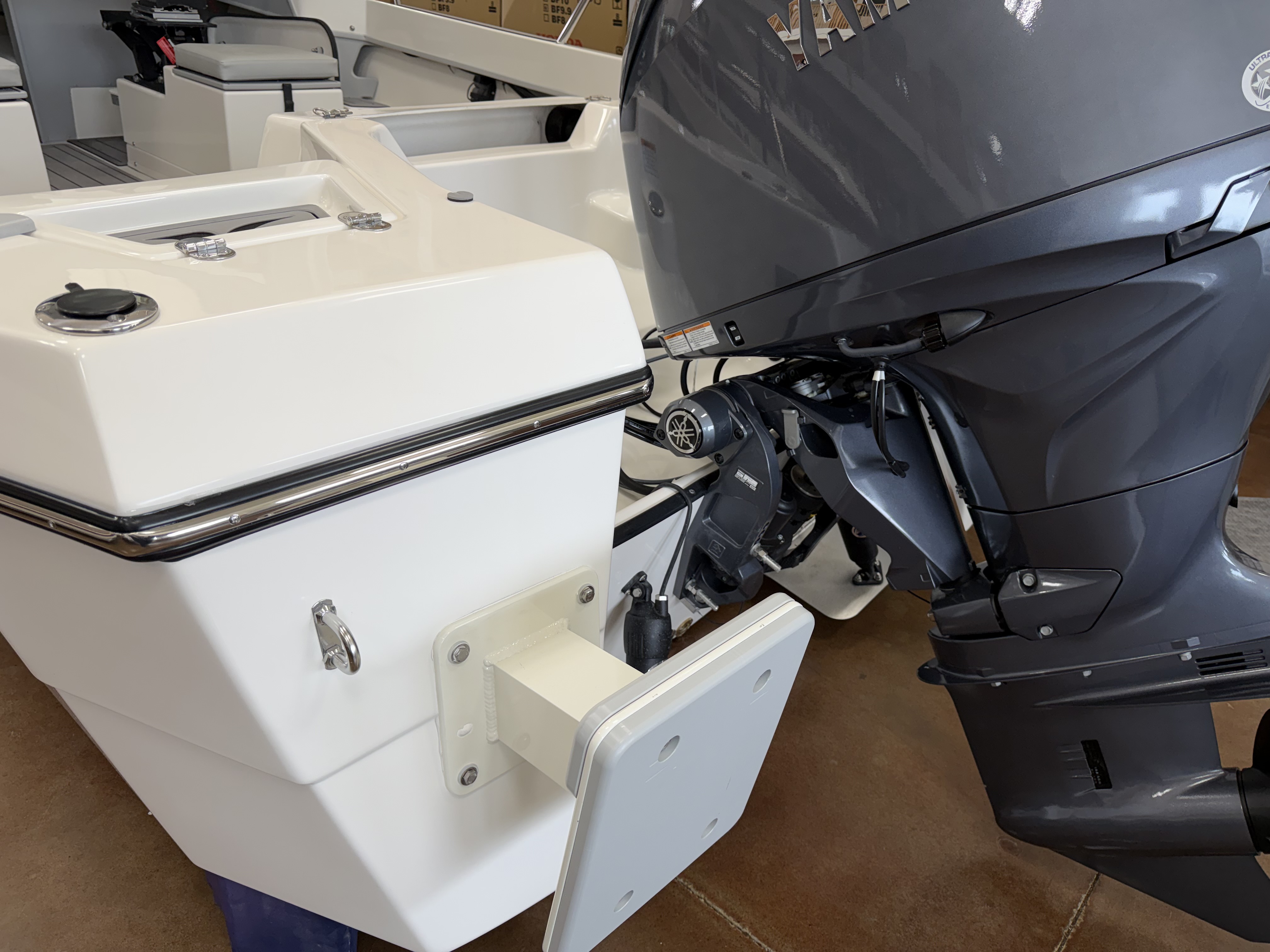 21 Sea Ranger Yellowtail Edition exterior